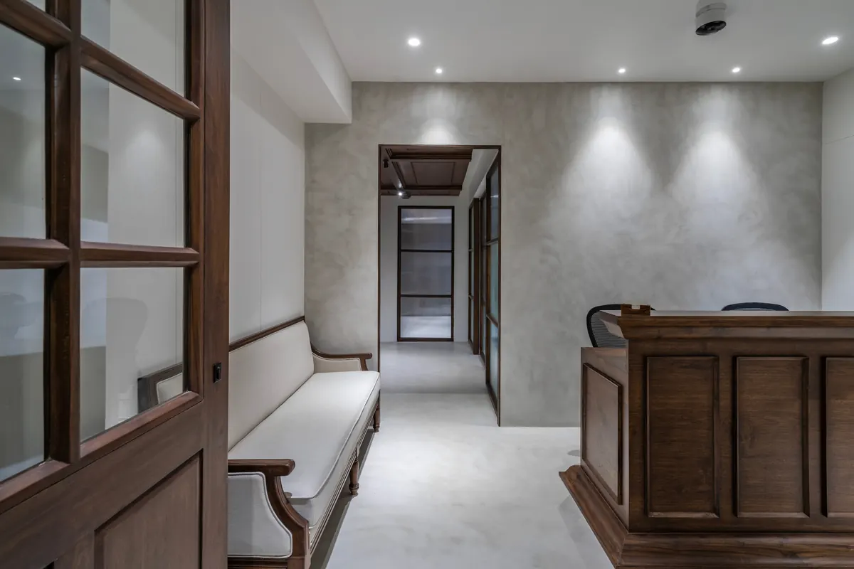 Lawyer's office — view 2